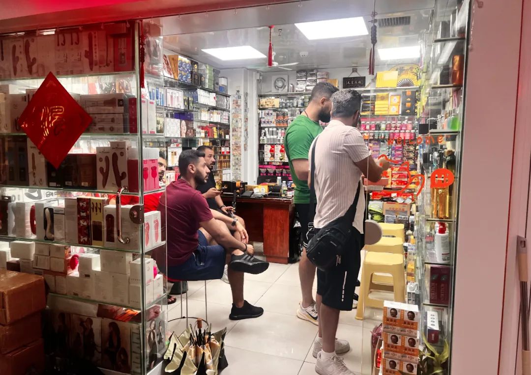 广东成人用品市场第六届“66情趣好物节”6月6日欢乐启幕(图14) 广东成人用品市场第六届“66情趣好物节”6月6日欢乐启幕(图14)